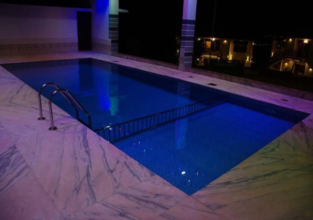 7Th Heaven Resorts Вагамон Экстерьер фото