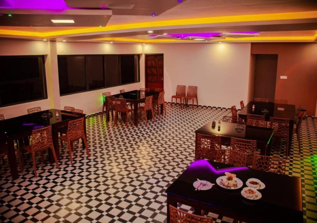 7Th Heaven Resorts Вагамон Экстерьер фото