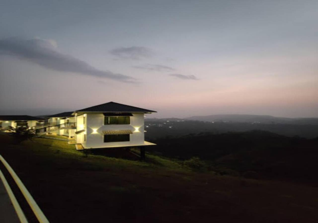 7Th Heaven Resorts Вагамон Экстерьер фото